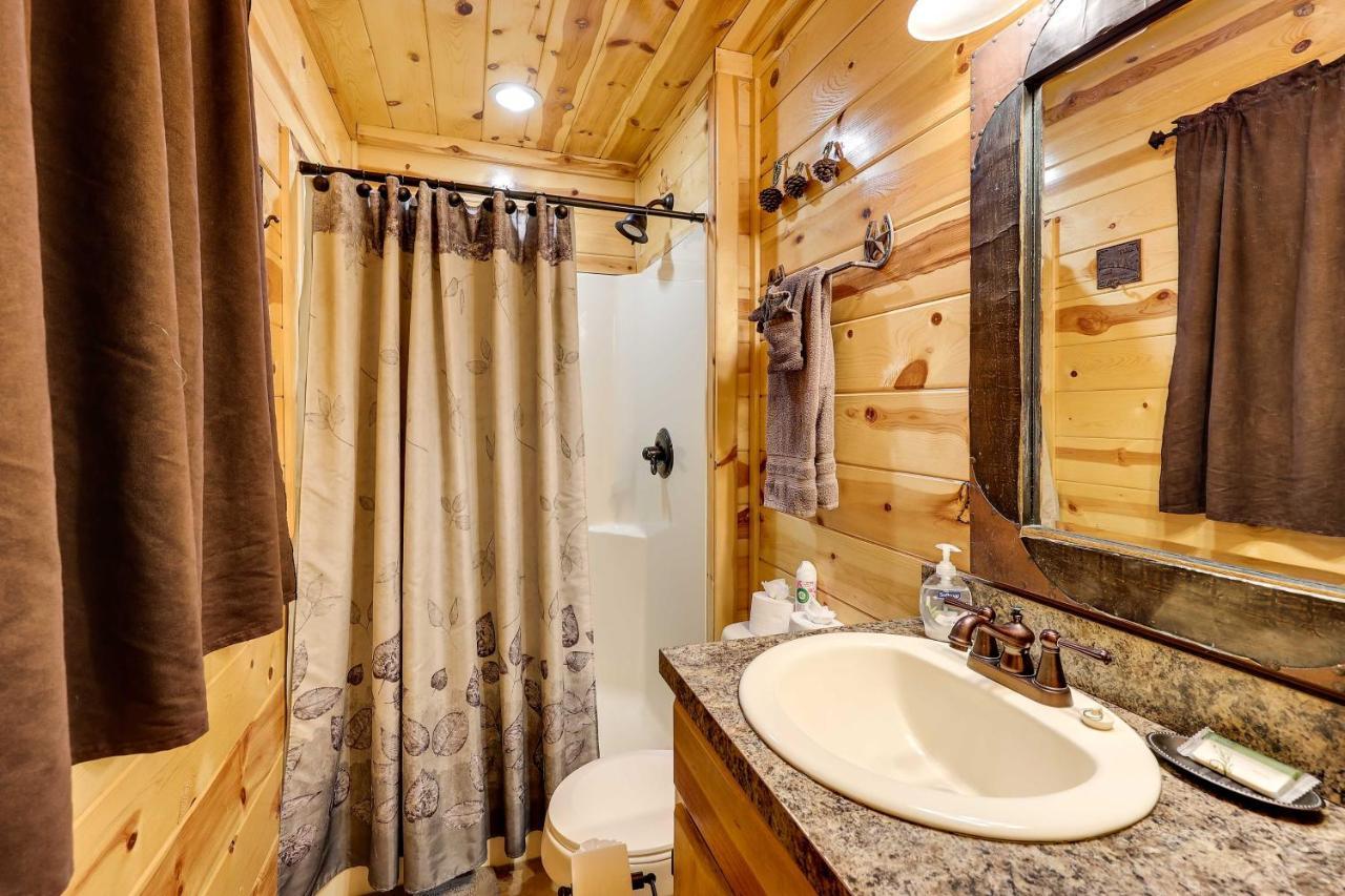 Broken Bow Rental Cabin With Hot Tub And Bar Exterior foto