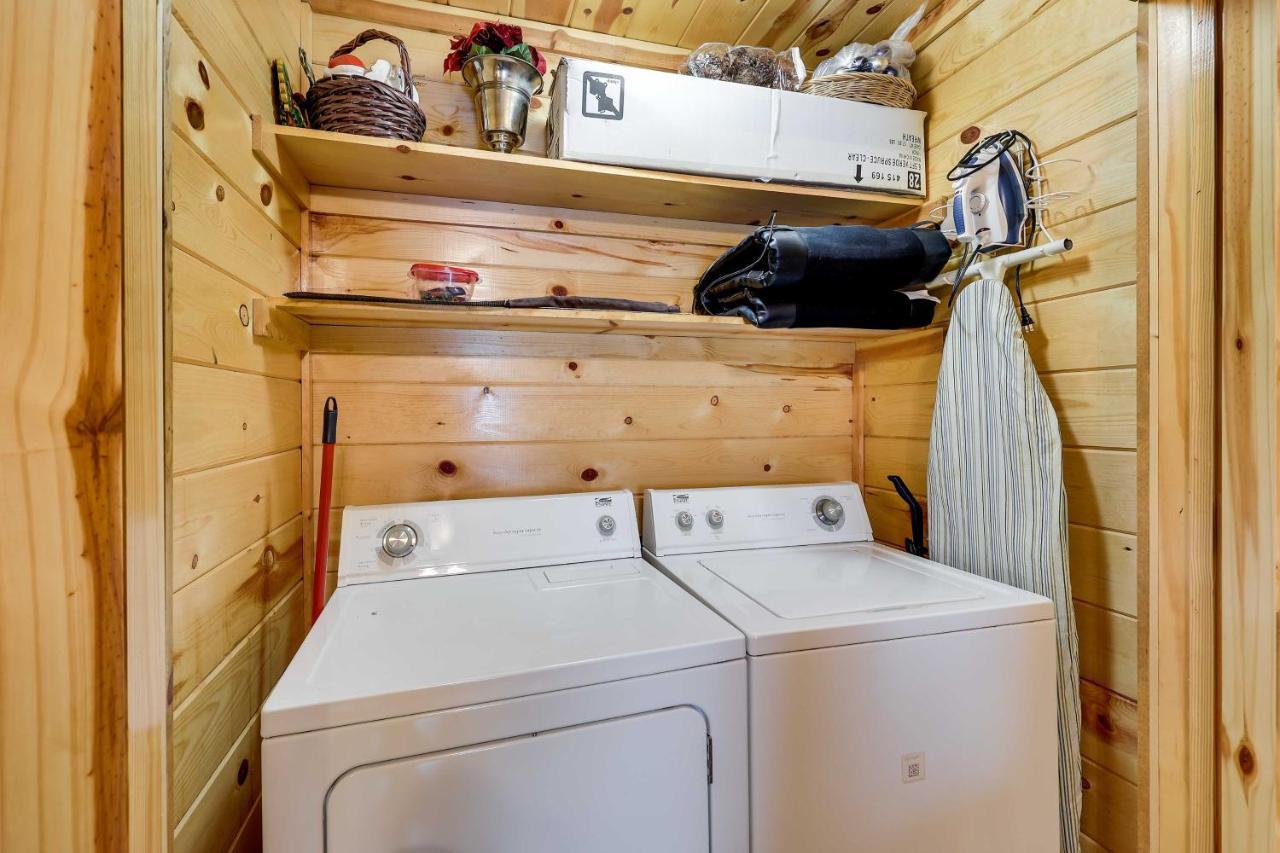 Broken Bow Rental Cabin With Hot Tub And Bar Exterior foto
