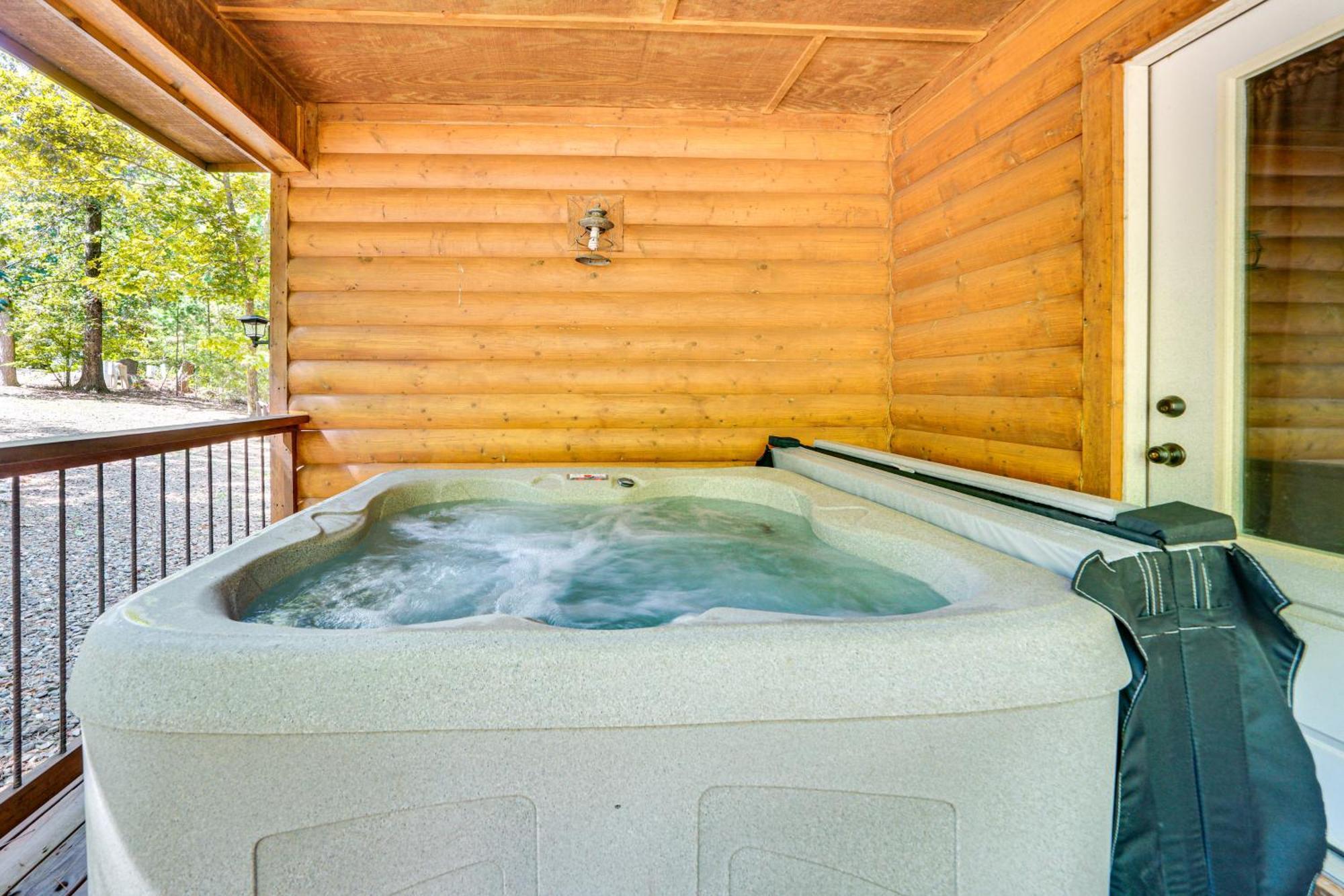 Broken Bow Rental Cabin With Hot Tub And Bar Exterior foto